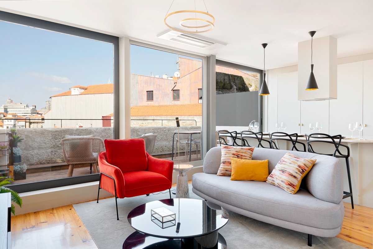 Cativo Rooftop Balcony at Porto Historic Center