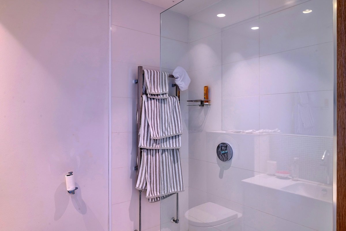 Finest Retreats | Cefn Castell gallery image 5