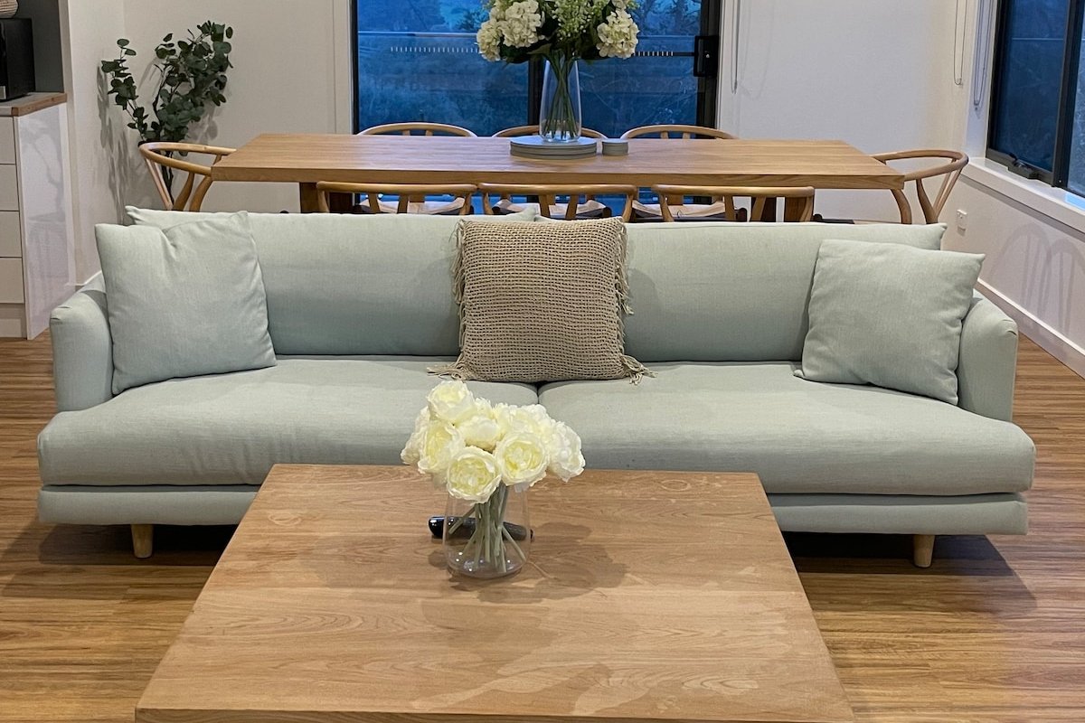 Views retreat Minutes to hot springs and beach. gallery image 5