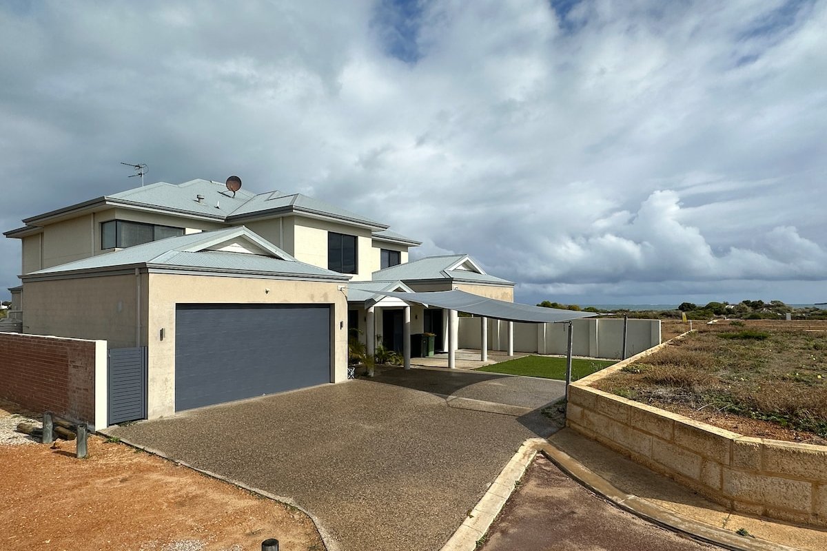 Island Views gallery image 5