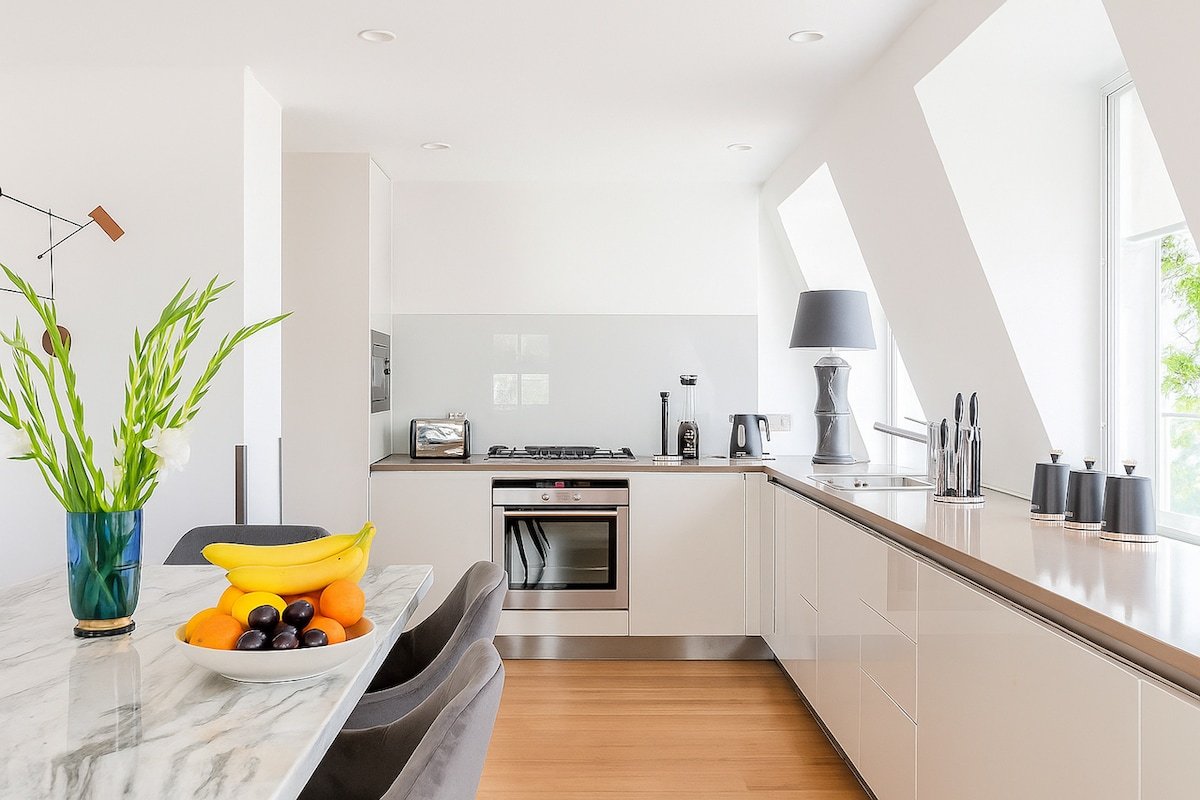 Covent Garden Exquisite LuxXo Penthouse +Starlink! gallery image 5