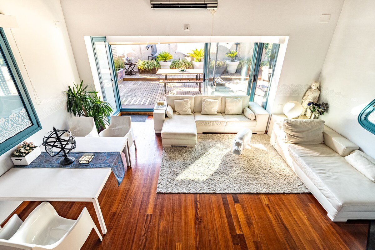 Blue Terrace gallery image 4