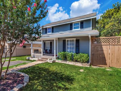 StockYards-BBobs-4mins-GrayLee House.4-BR-TCU near