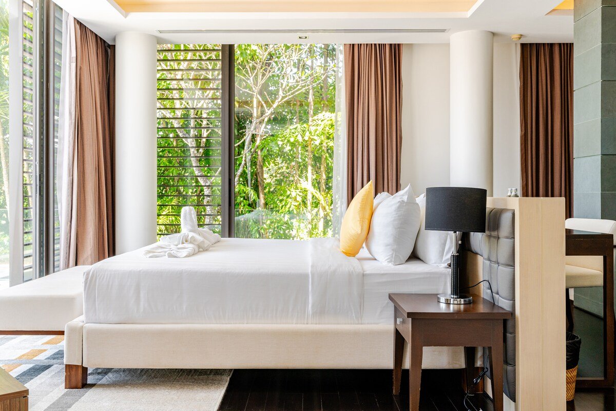 Free breakfast &Maids& Chef Seaview Villa gallery image 4