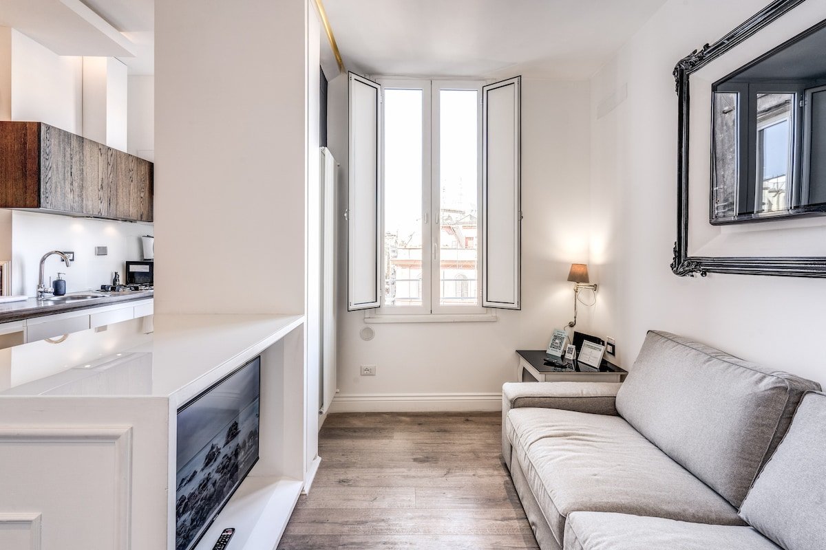 Design Apartment Paulina 300 mt from Colosseum gallery image 3