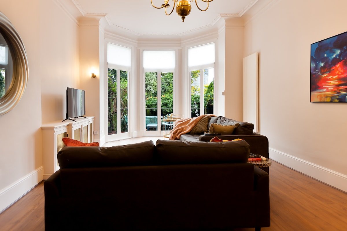 Spacious 3 bed premium apartment – central London gallery image 4