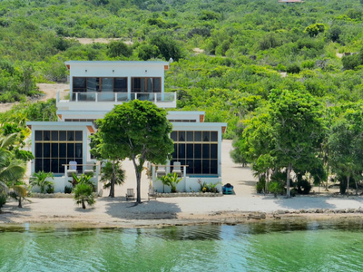 Ocean Front Wellness Resort – Secret Beach