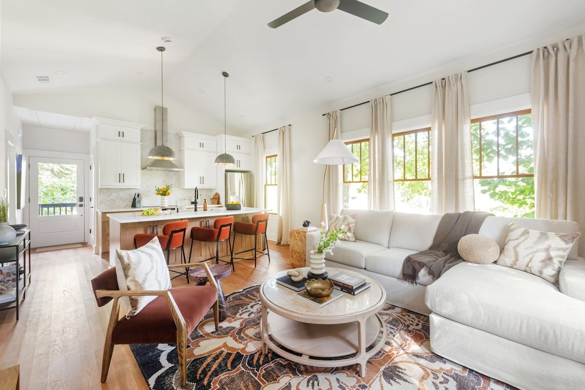 Urbanchella – Designer Oasis Wlk to Ponce City Mkt