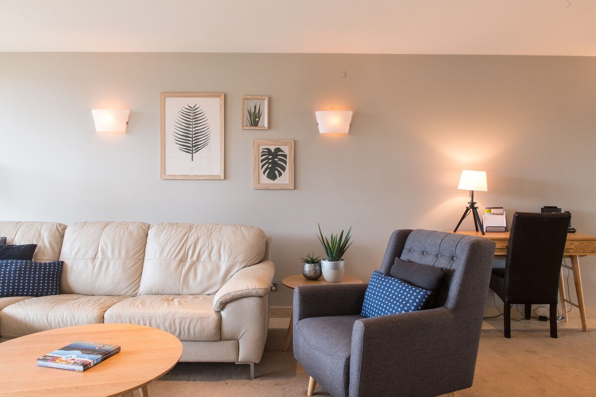 IXL 2br Apartment – Hunter St area gallery image 4