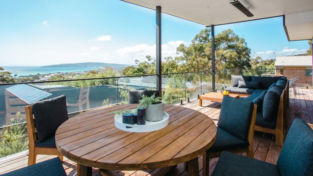 Tower Hill gallery image 2