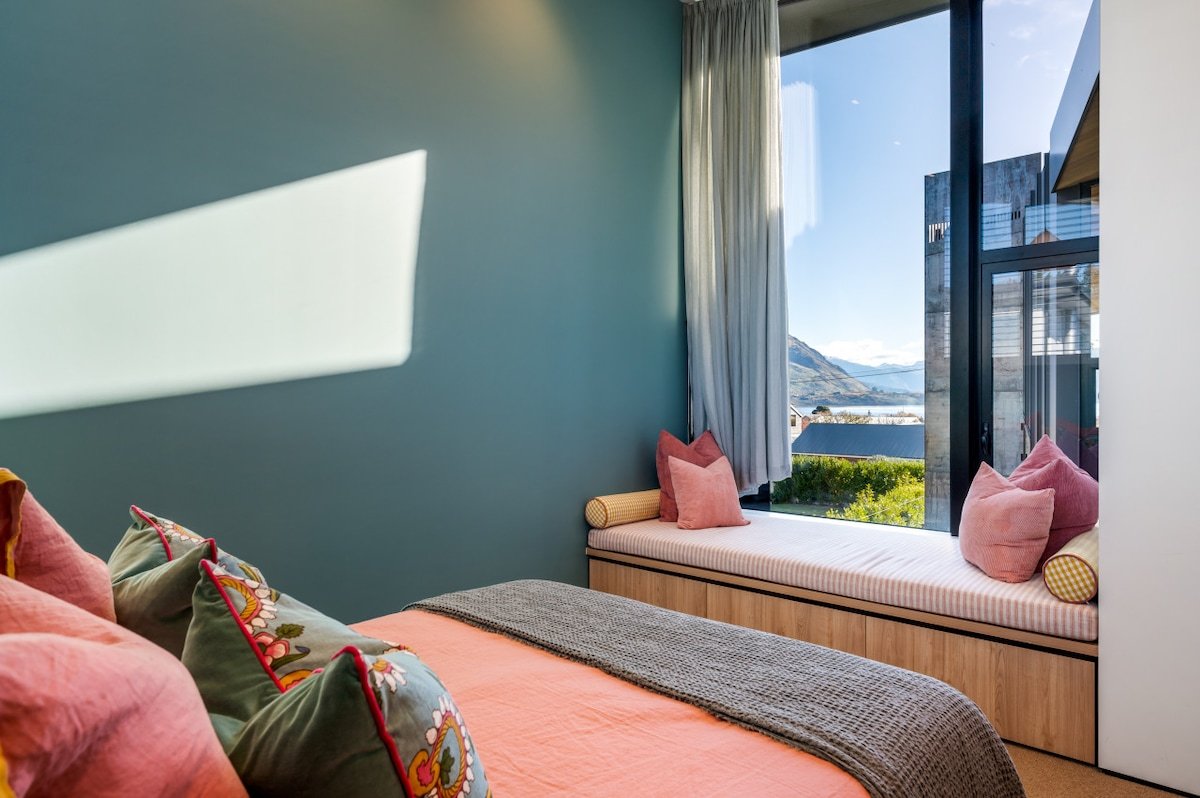 Hideaway on Warren by Sothebys Luxury Rental Homes gallery image 4