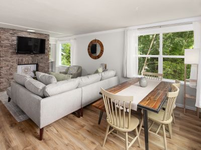 Spacious & Modern 3 Bedroom in Madison Valley