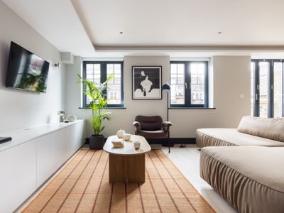 Covent Garden 3BR Duplex – Netflix & Nespresso