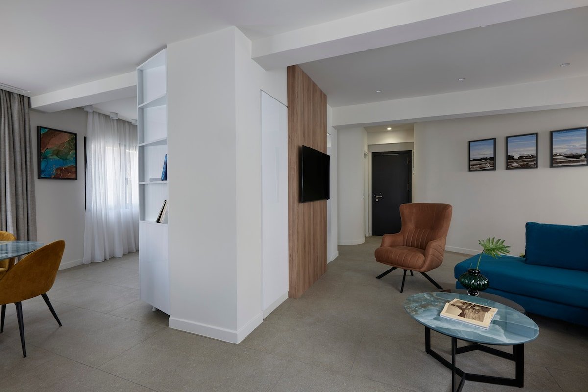 Penthouse Apartment, 2BR, with Hammam & COCO-MAT! gallery image 4