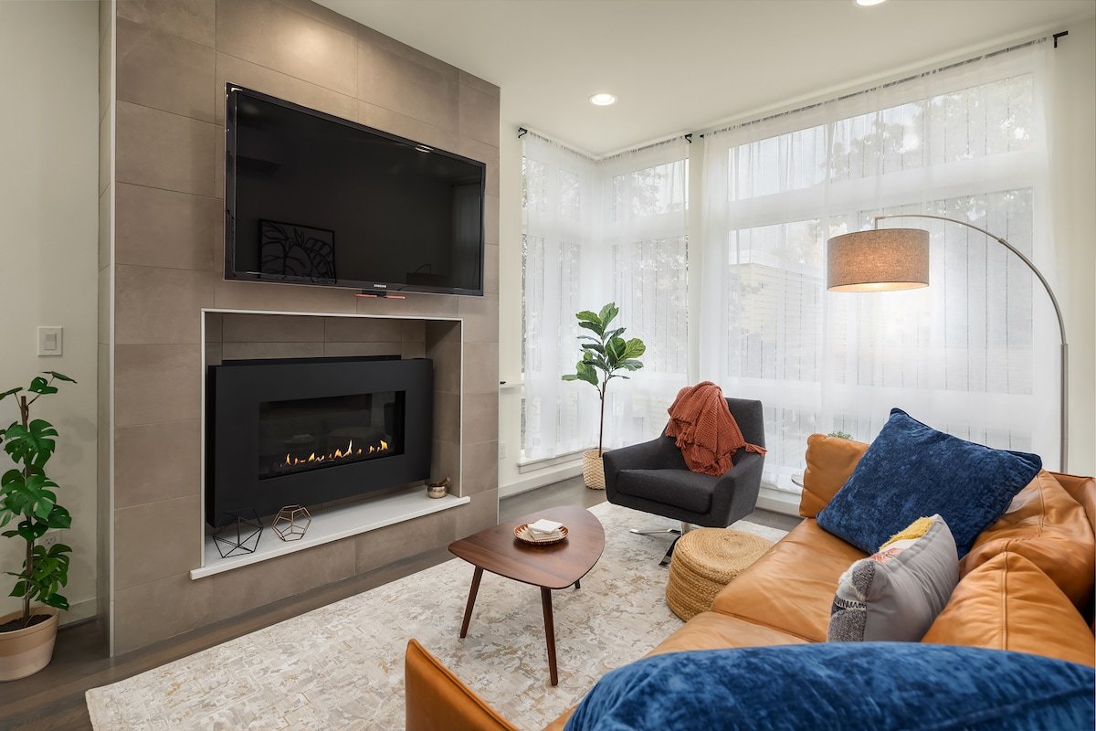 The Haven – A Stylish Townhome on Queen Anne gallery image 3