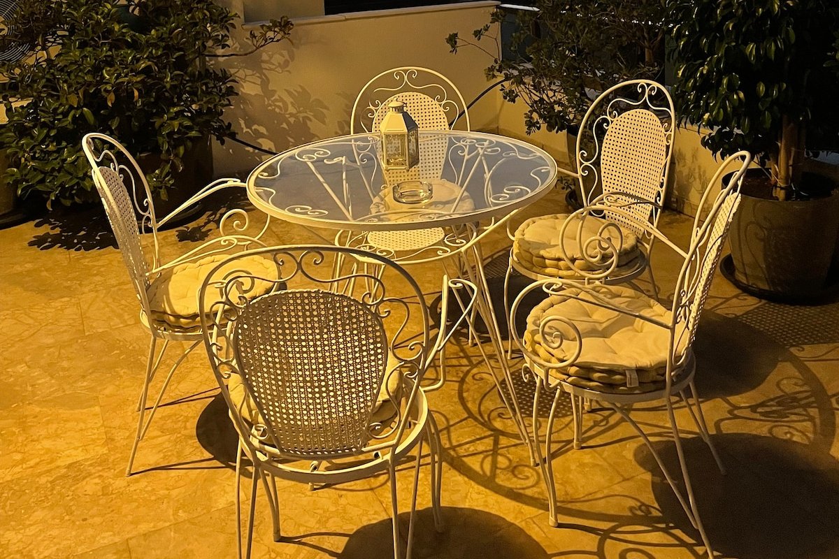 Athens Neos Kosmos Penthouse, city & sea view gallery image 5