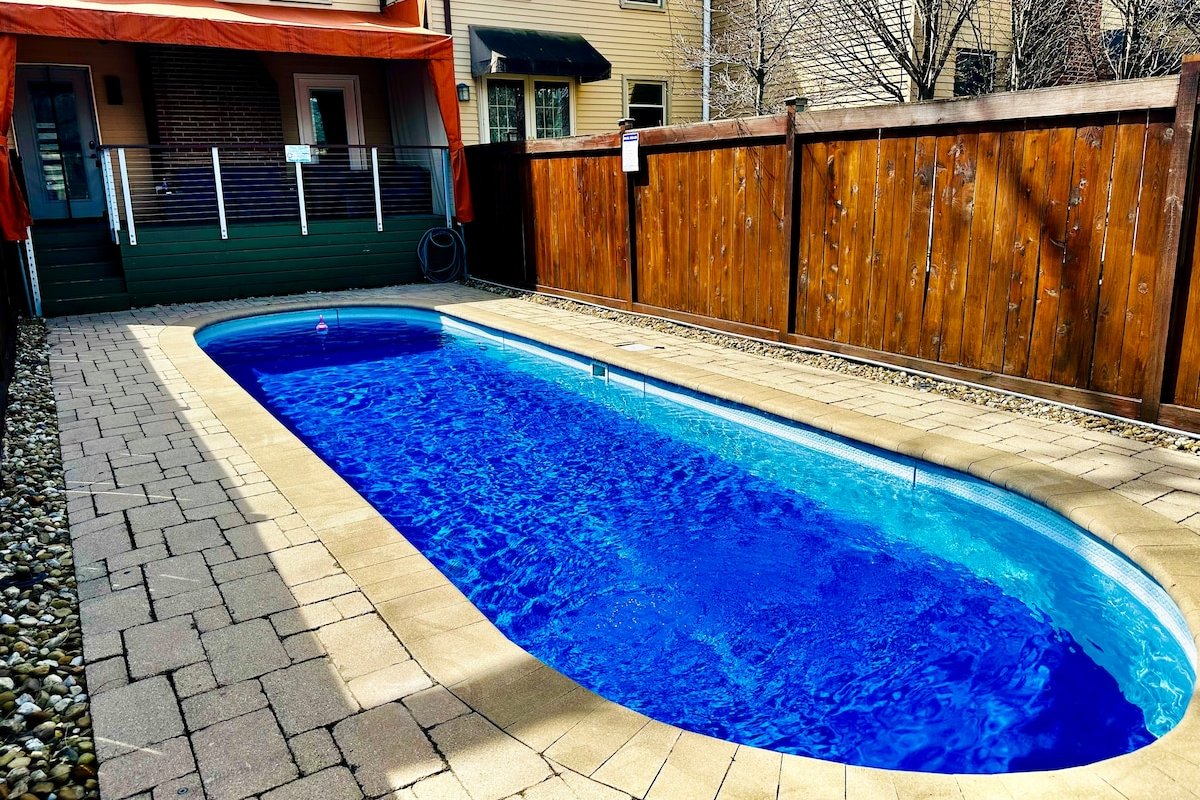 Luxury Living in Short North | Free Parking gallery image 5