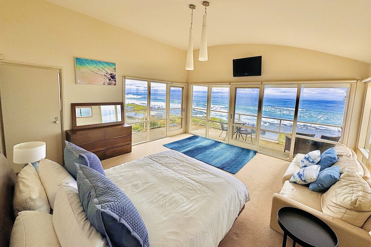 Panorama Views · Spectacular Ocean Views gallery image 2