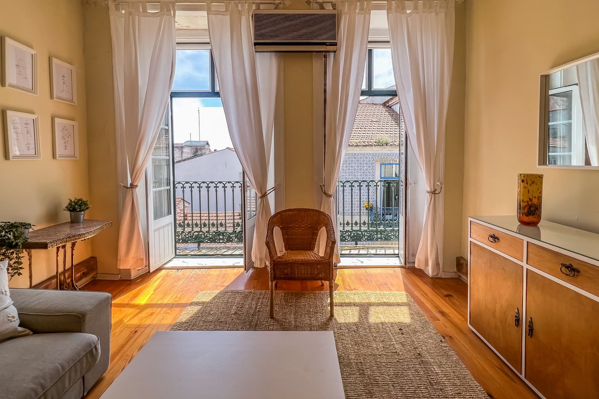 Charming 6 Bedroom Apartment in Historical Santos