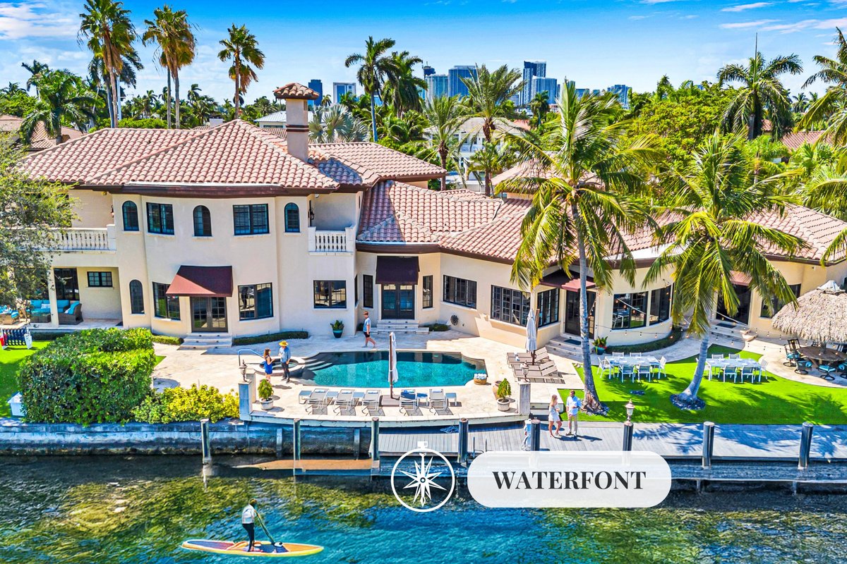 Majestic Waterfront Villa | Heated Pool |Royal Key