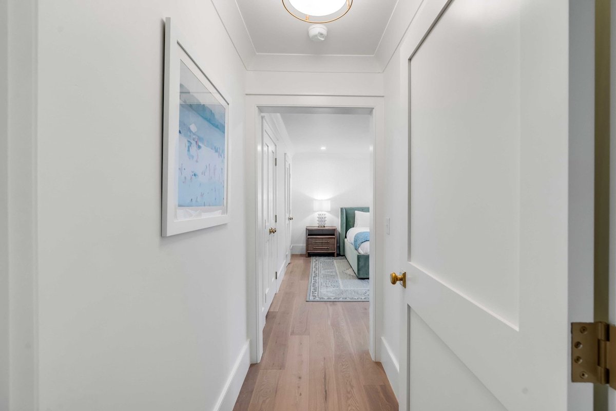 The Pelzer House gallery image 2