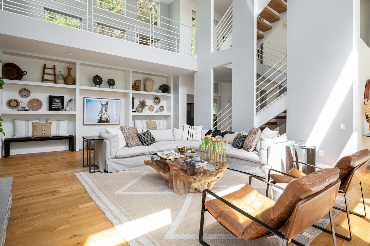 Wild Basin: 6mi to Austin · Heat/Cooled Pool · PB gallery image 4