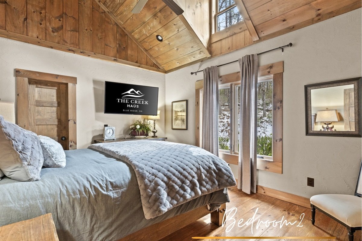 Creekside Nights, Cozy Fires & Endless Fun Await gallery image 3