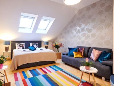 Modern 4-bedroom Lesser Town Apartment Nr.12