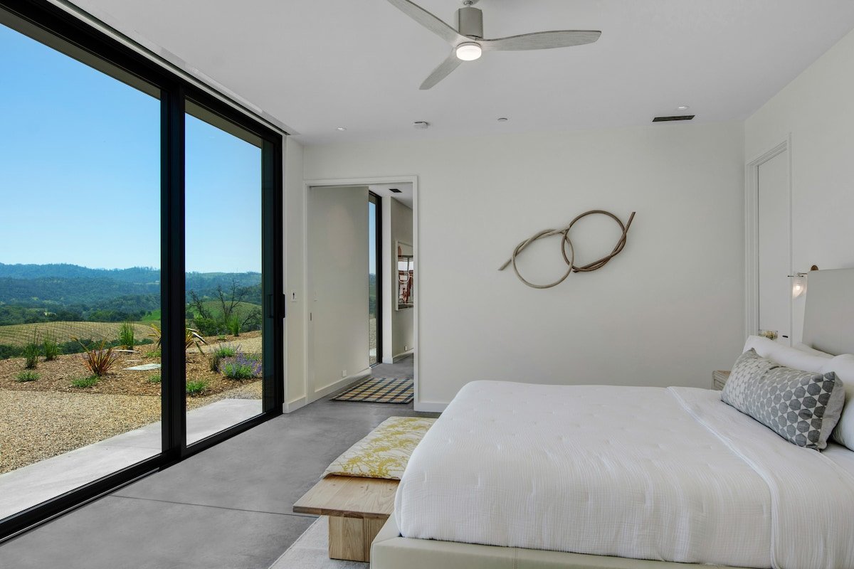 Chalk Hill 360° gallery image 4