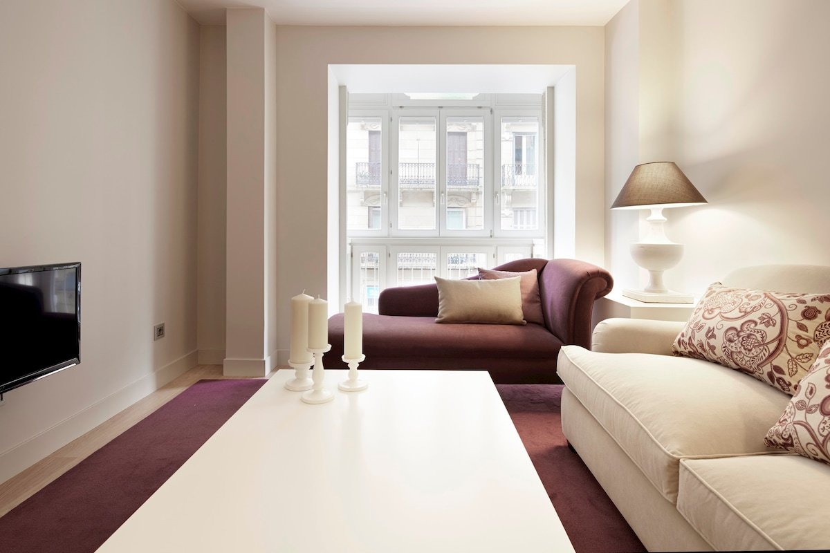 Easo Suite 1 by FeelFree Rentals gallery image 3