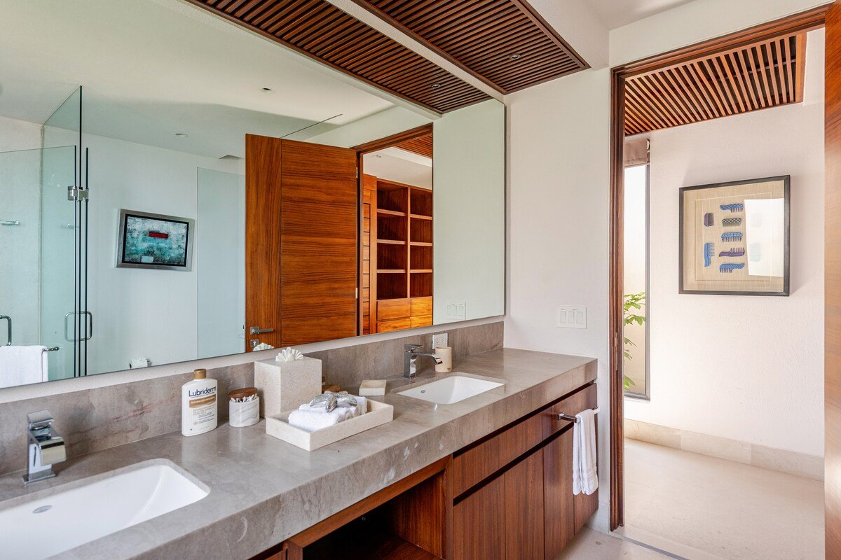 Oceanview Iyari Villa w/ Plunge Pool & Terrace gallery image 3
