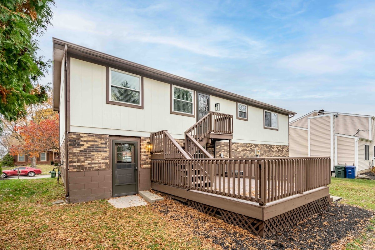 Game room~Minutes to the Zoo~Near Powell/Dublin gallery image 3