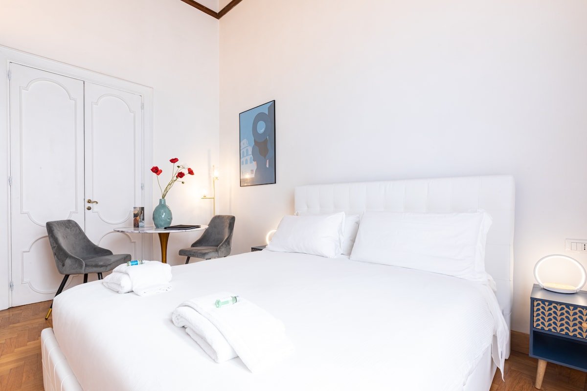 Spanish Steps Exclusive Apartment gallery image 3