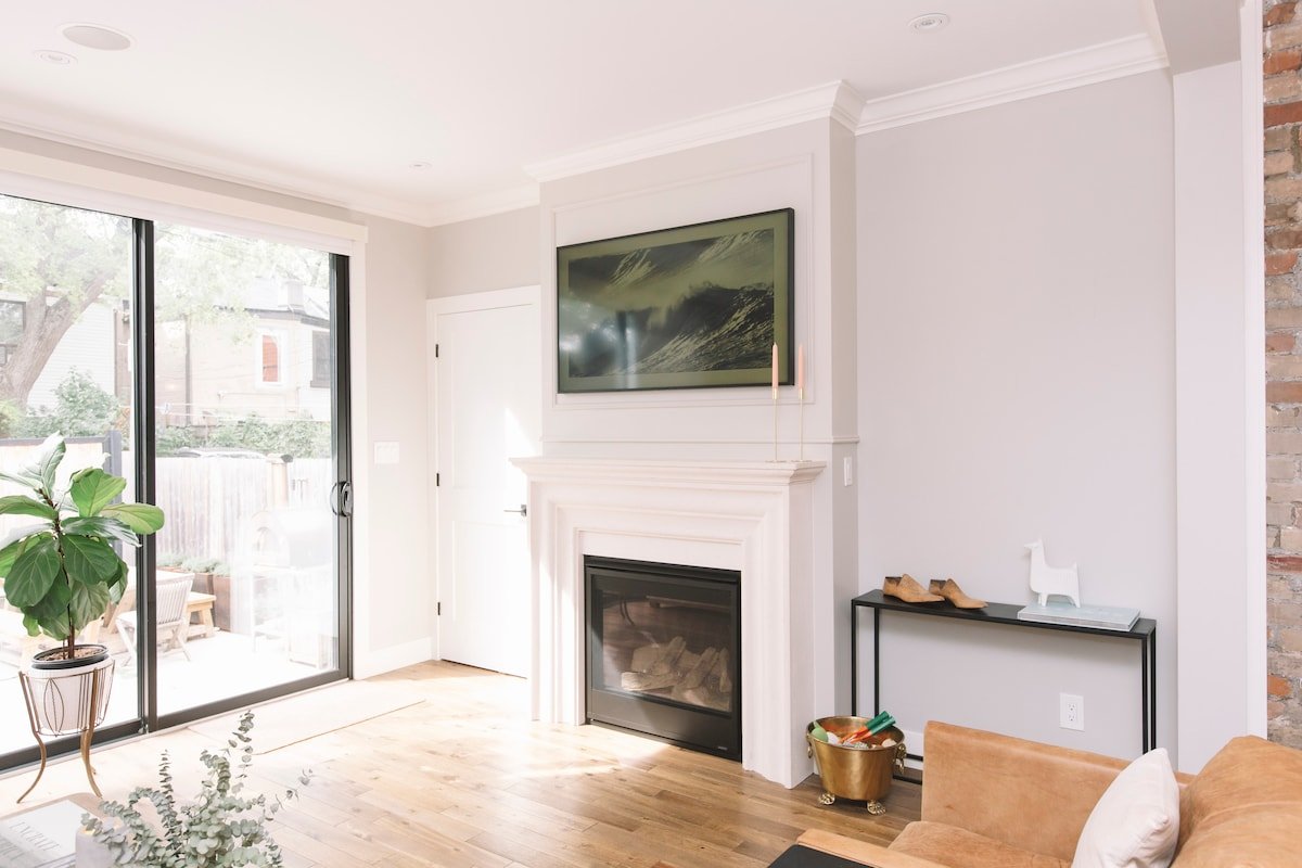 Stylish, Family Friendly Home in Riverdale gallery image 4