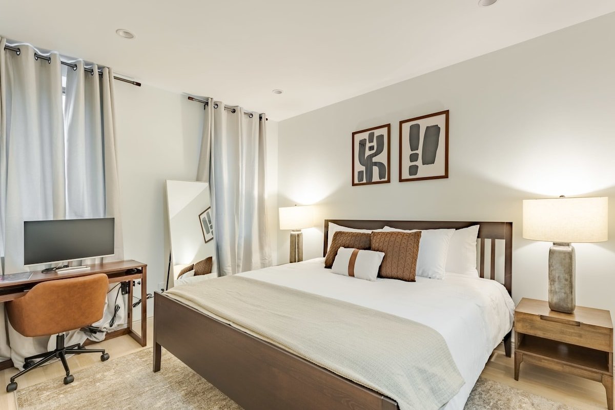 Salisbury I by RoveTravel | 4BR Apt. in Lenox Hill gallery image 2