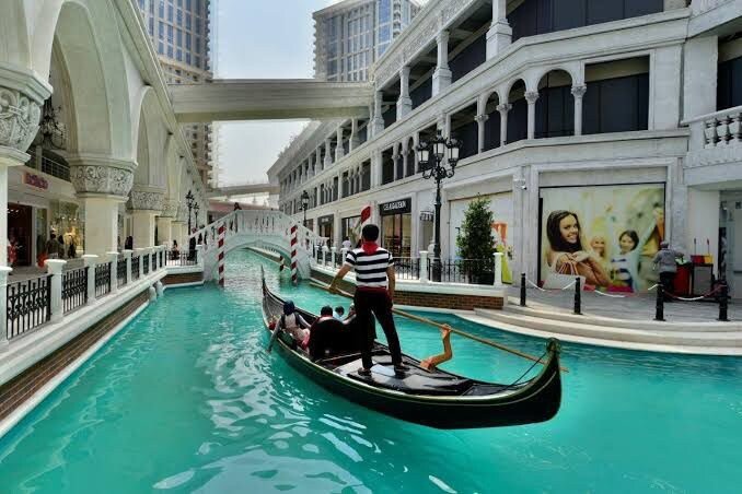 Venizea Mall Urban Retreat gallery image 2