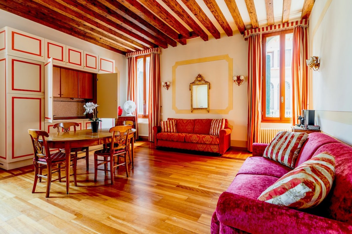 Luxury apartment in Venice St. Mark gallery image 2