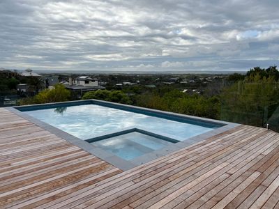 Ocean Panorama on Hetty with pool and spa