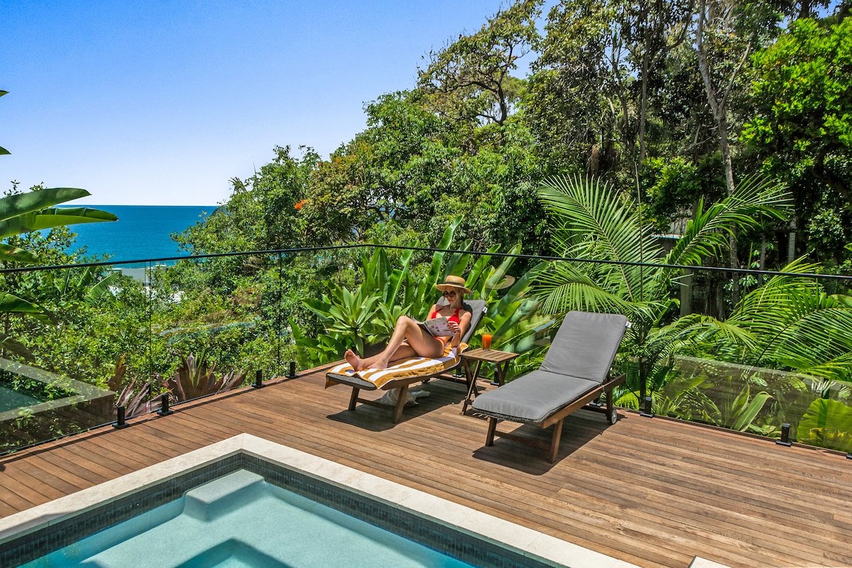 Pet Friendly Beach House Heated Pool & Ocean views gallery image 2