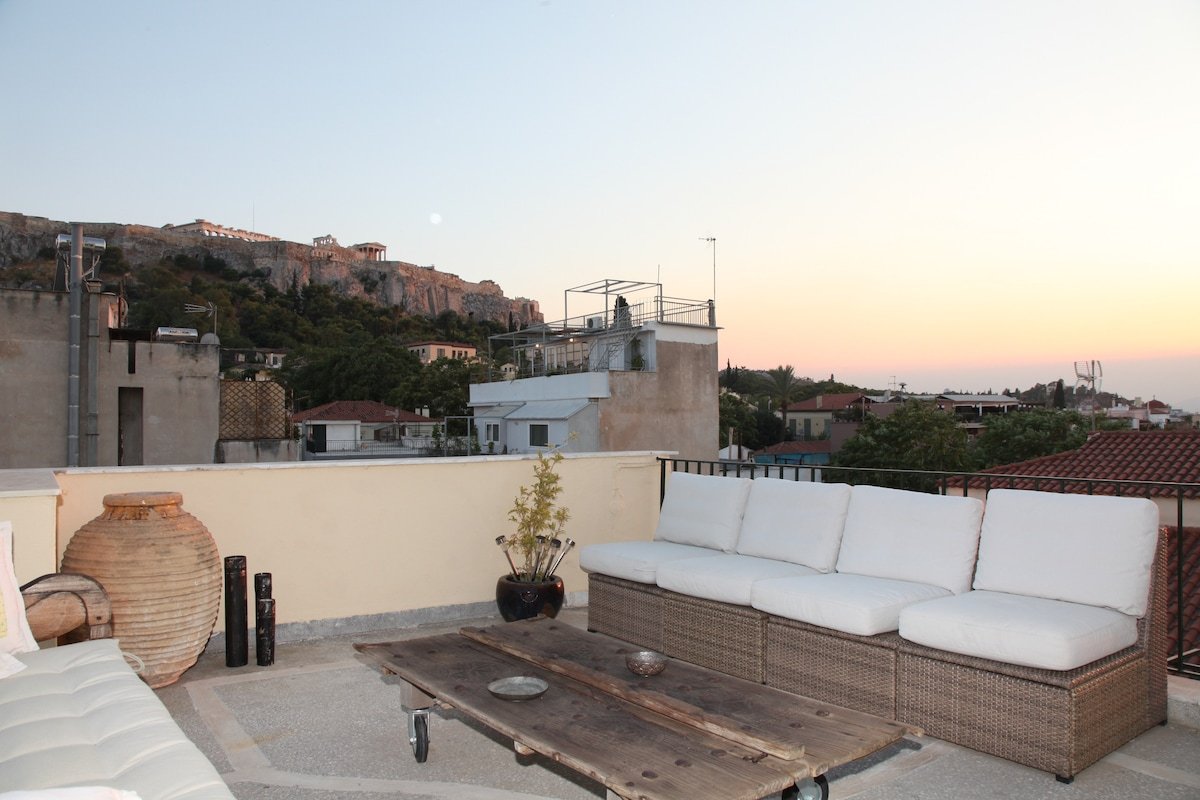 Plaka 2-storey Penthouse with Acropolis views. PL6 gallery image 2
