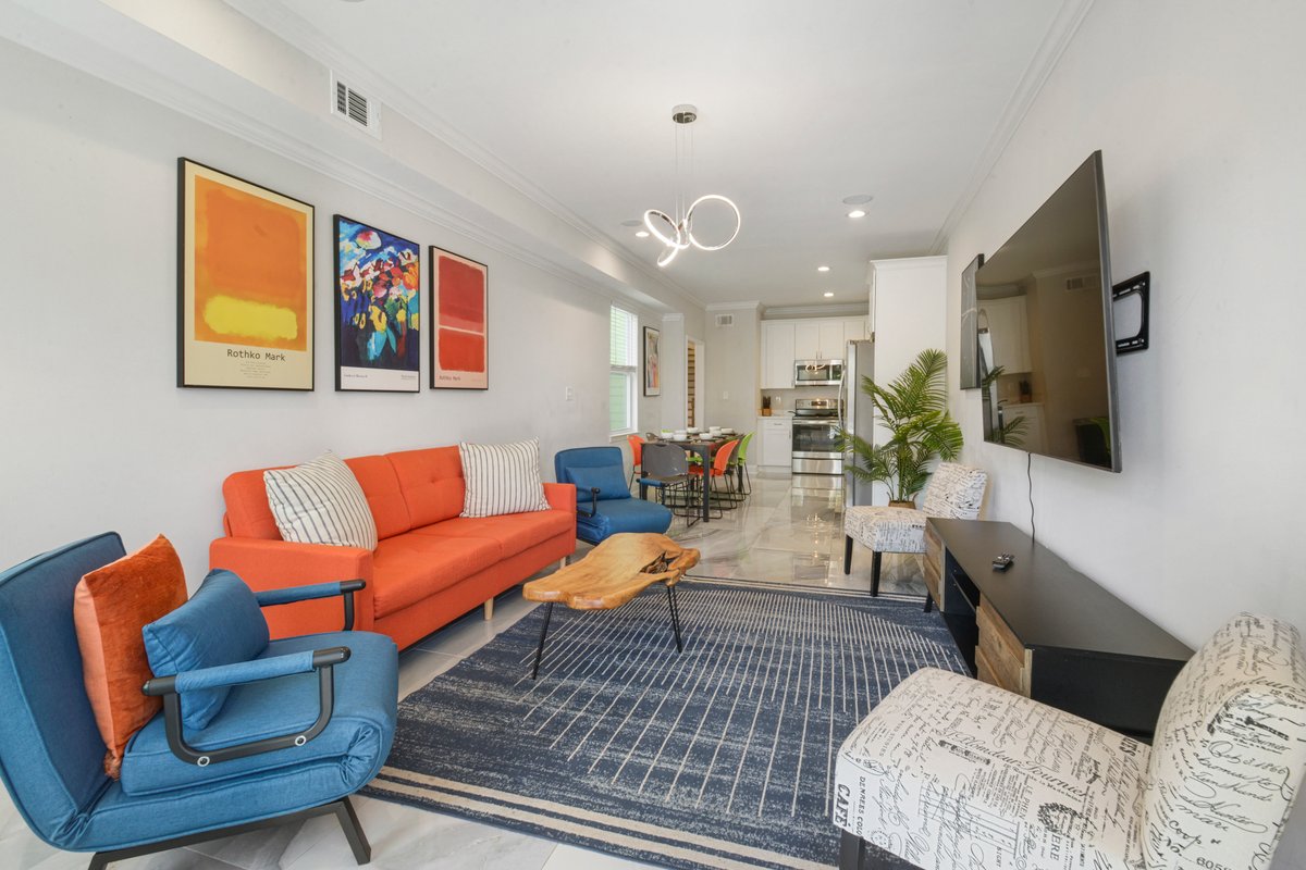 Glamorous Heated Pool Paradise 8BD/5BA, For Groups