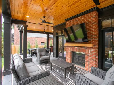 Russell St Retreat | Hot Tub