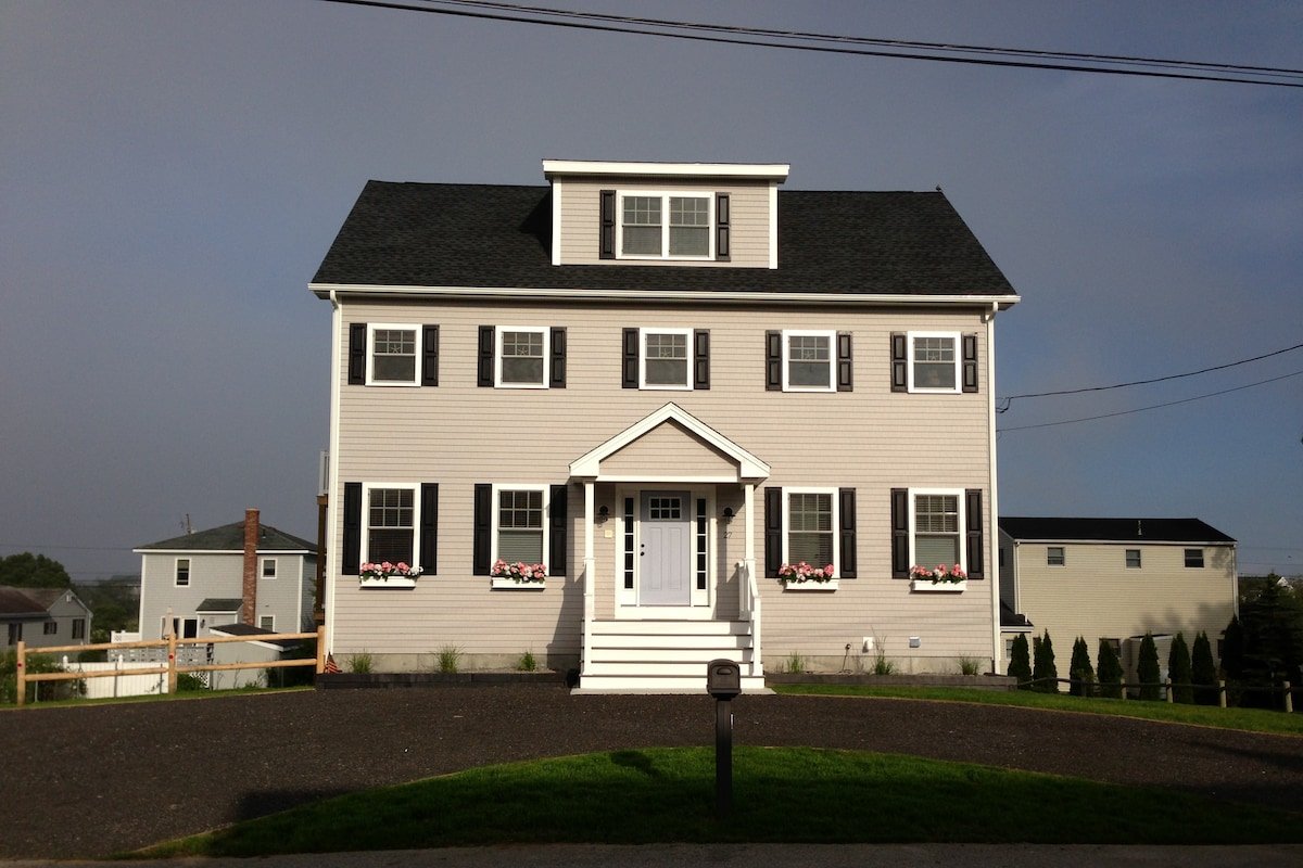 The Beach House Booking Summer 2026 gallery image 2