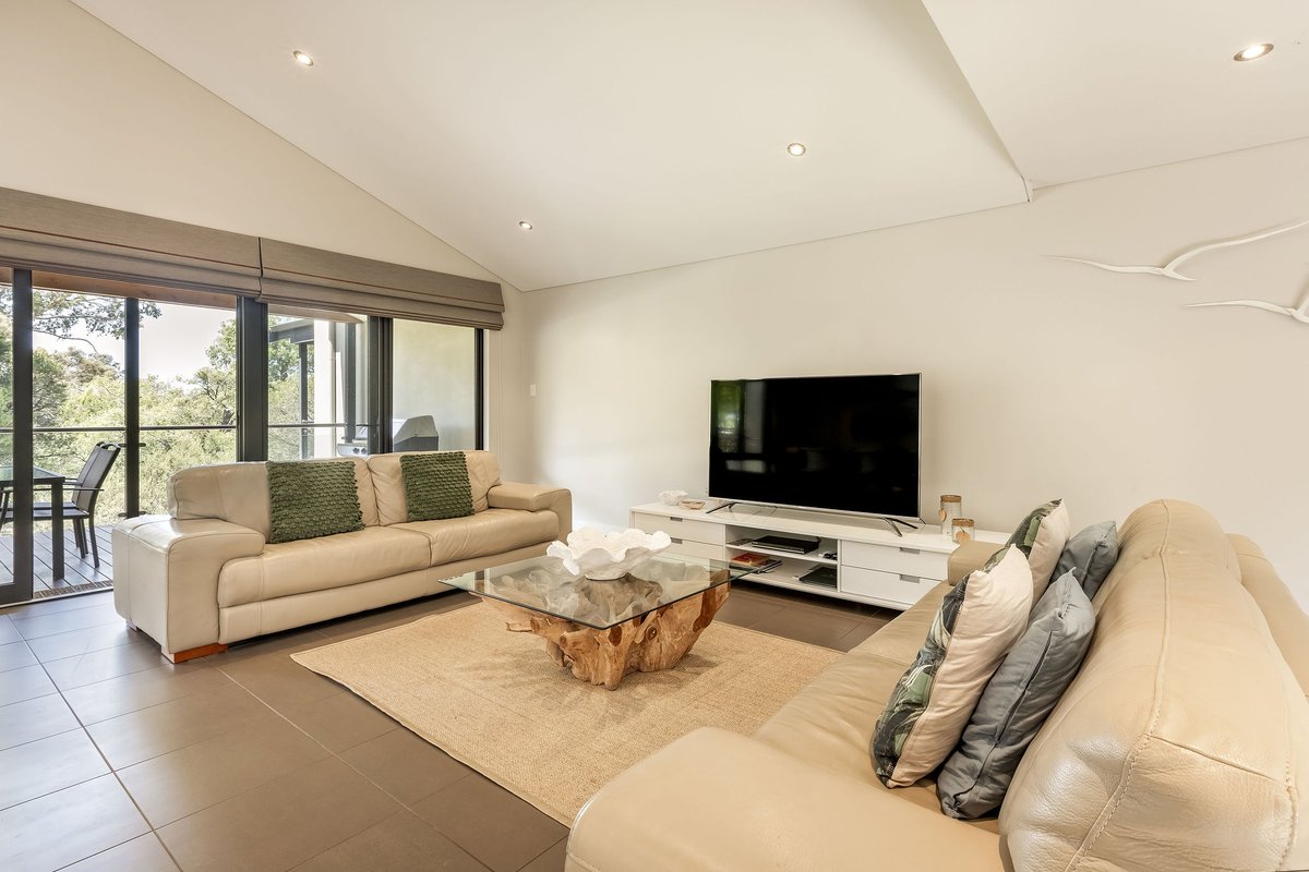 Garden View Beach House