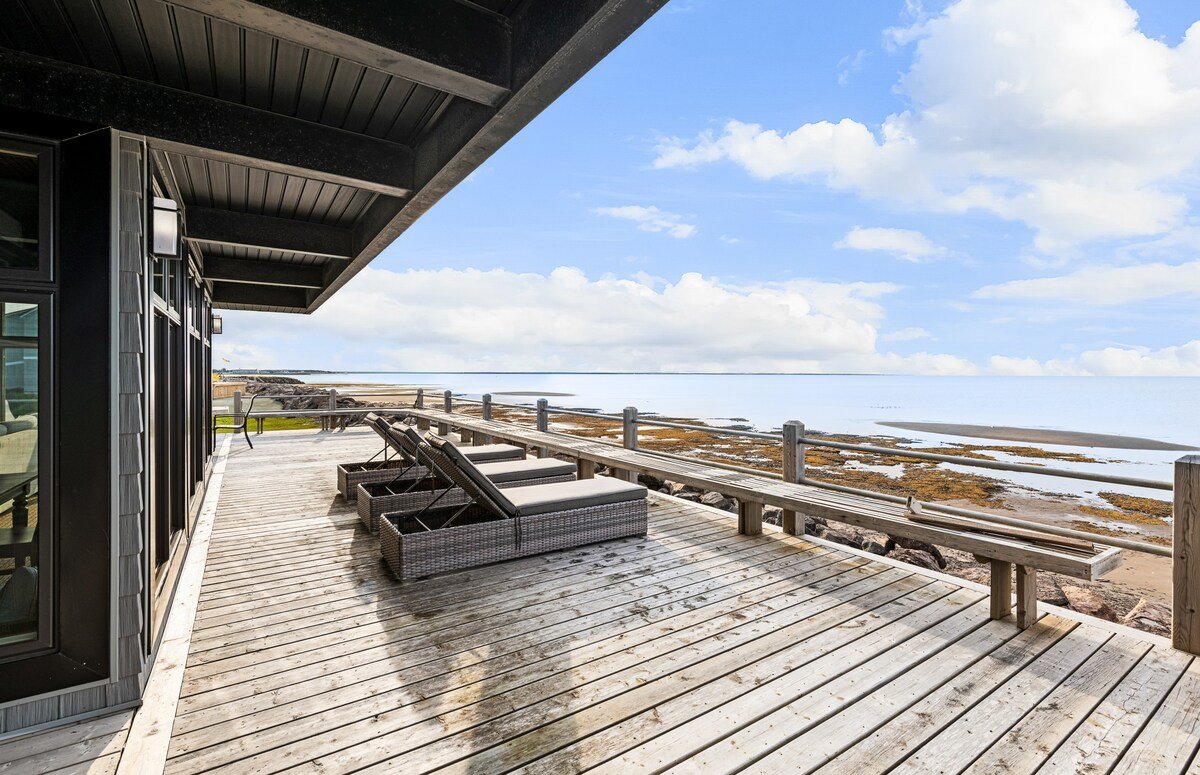 Ptit Paradis – Waterfront Oasis gallery image 4