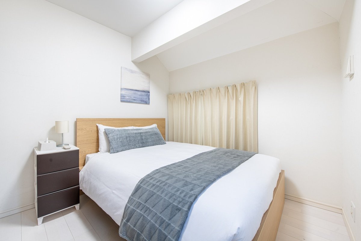 3Brm House in City Center! Perfect for big groups! gallery image 3