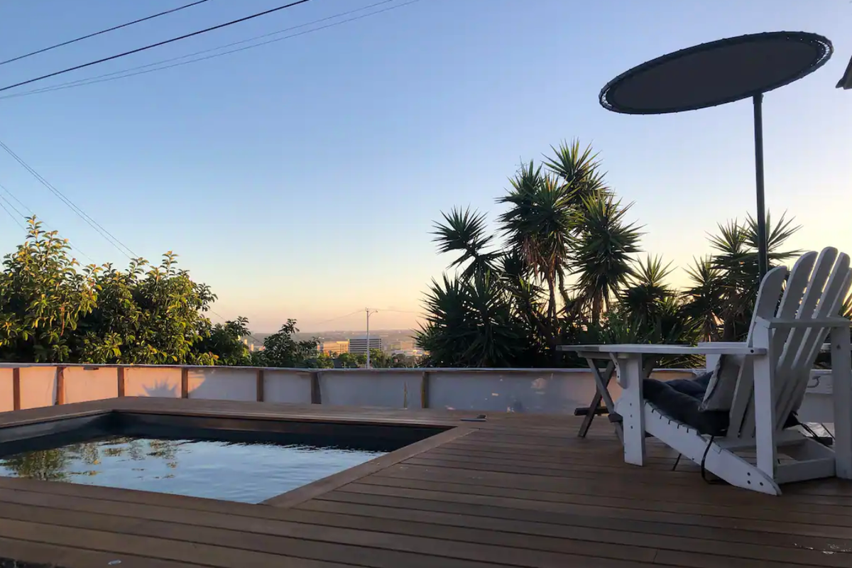 West LA Spa Escape – Views/Yard/Spa
