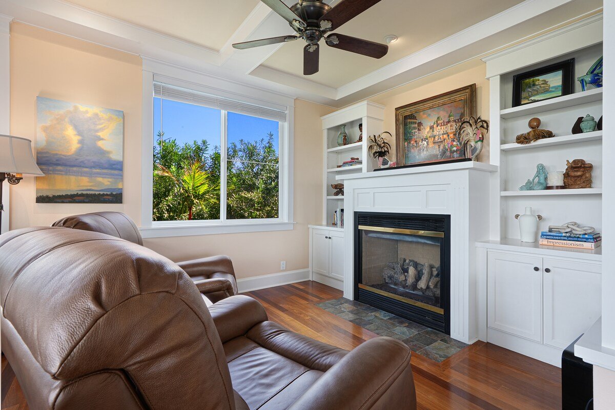 6 Bed Ultra Luxury Home with Pool Near Grand Hyatt gallery image 3