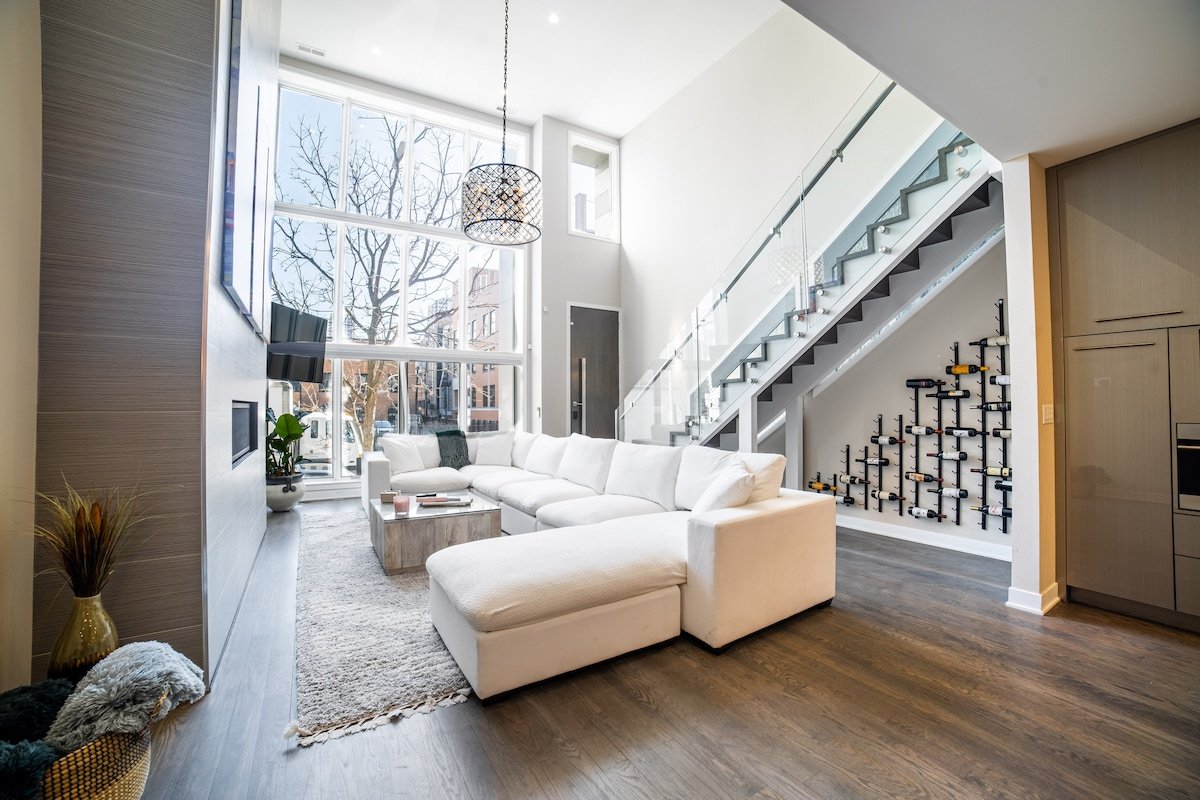 Extravagant Old Town Home w/ Sauna, Rooftop Lounge gallery image 3