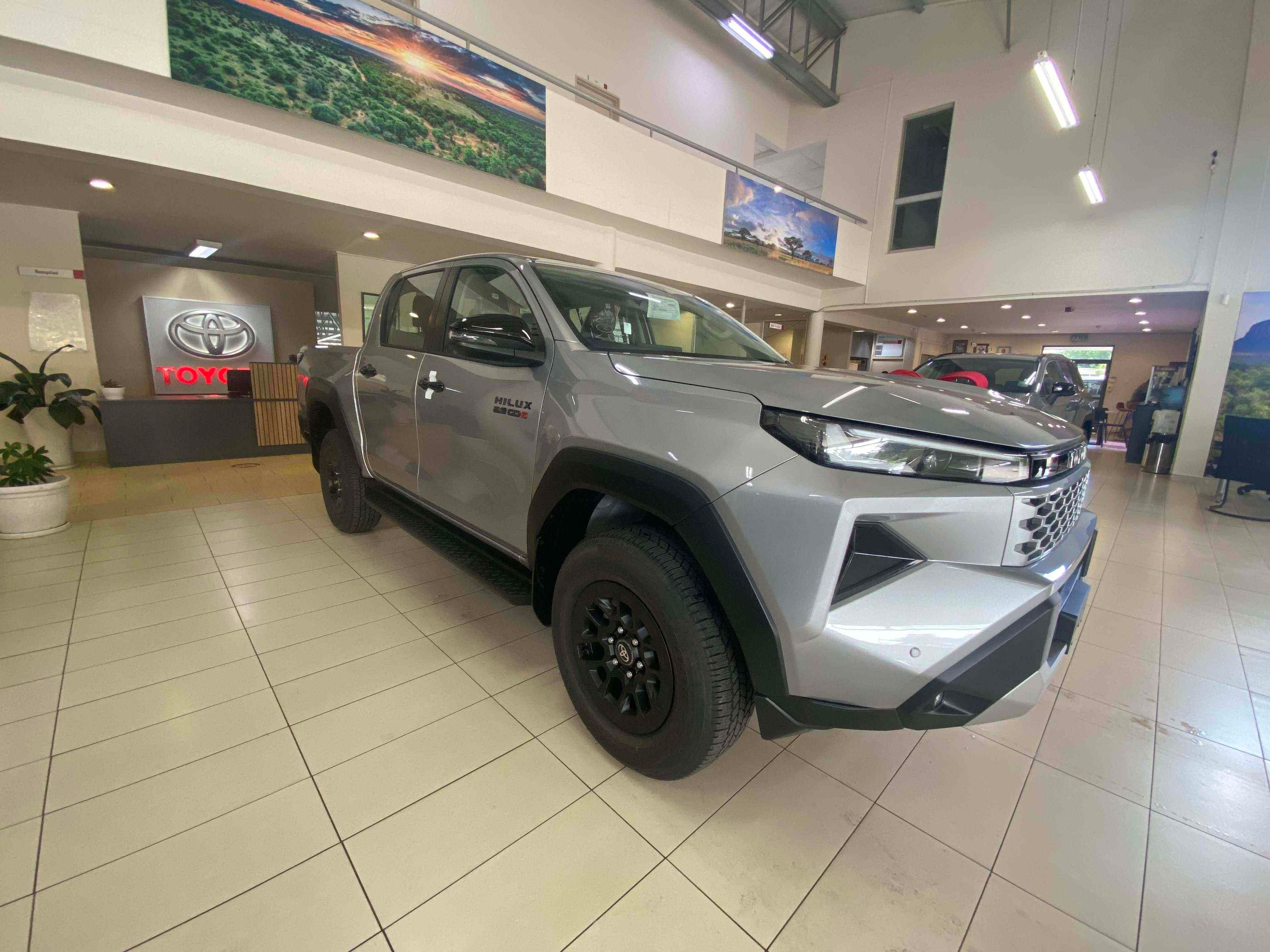 TOYOTA HILUX 2.8 GD-6 RAIDER 4X4 A T P U D C for Sale in South Africa